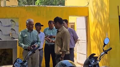 आज दिनांक 24.4.26 को अपर जिलाधिकारी नमामि गंगे की अध्यक्षता में ग्राम पंचायत लौढ़ियामाफी ब्लाक मानिकपुर में जन चौपाल का ...