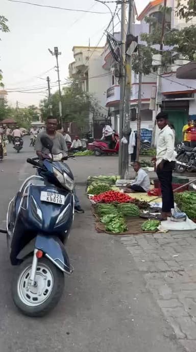 inki maa bahan nahi h jo dusre ko gali de rahe h