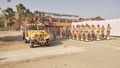 परेड और शक्ति प्रदर्शन: जवानों ने किया आपराधिक घटनाओं का 'सीन रीक्रिएशन' #police #live #viral #seen