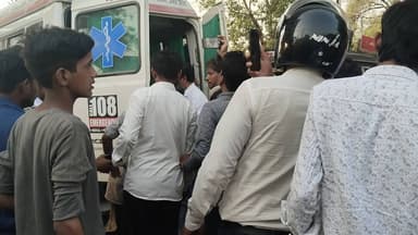 तिर्वा क्रासिंग के ट्रेन की चपेट से