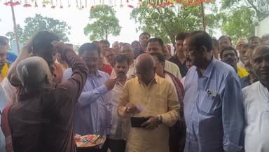 ब्लूवो मिनरल वाटर फैक्ट्री का भव्य शुभारंभ समारोह में सम्मानित किया। #BLUVO #MINIRAL #WATER #SURSAND #SITAMARHI