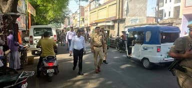 जिलाधिकारी औरैया व पुलिस अधीक्षक औरैया द्वारा होमगार्ड परीक्षा को सकुशल एवं शुचितापूर्ण सम्पन्न कराने के दृष्टिगत जनपद क...