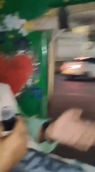 3 हजार खर्च करके एक यतीम बहन की शादी के लिए AIMIM विधायक के पास पटना चंदा के लिए गया!
वहां माननीय द्वारा 1000 का चंदा दि...