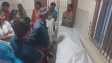 अररिया: अररिया में एनएच-327 ई पर अनियंत्रित डीजे गाड़ी पलटने से एक युवक की मौत, 5 अन्य घायल