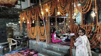 रामपुर बुशहर में जानकी माता मंदिर में जागरण की लाइव तस्वीरें
#kalamjeetki #shimlaprotest #LiveCoverage #rampurbushahr #...