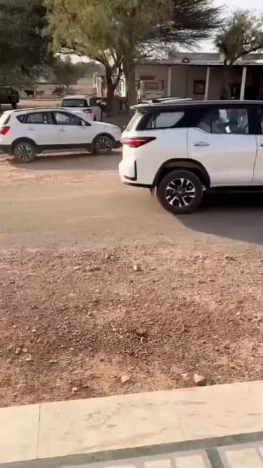केंद्रीय मंत्री गजेंद्र सिंह शेखावत का देचू दौरा।धोरे वाली ढाणी पहुंच कर शोक सभा में हुए शामिल।
पूर्व सरपंच देवी सिंह , ...