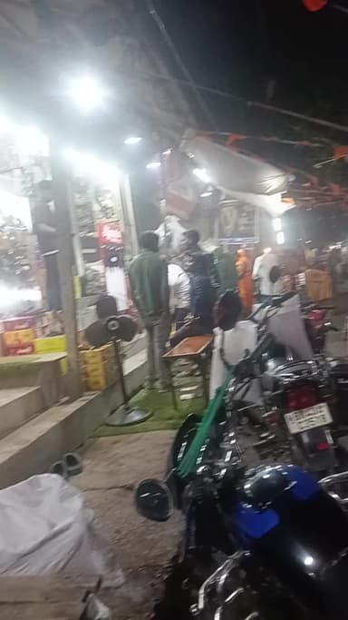murliganj me aaj saam ko kritan bhajan ka aagaman hua hai Jay shree Ram ♈♈♈♈♈