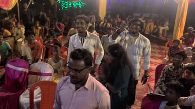 रसलपुरिया की शादी में झूम उठा पूरा मिथिलांचल, कलाकारों ने मचा दिया धमाल! 💃🎤
#रसलपुरिया_शादी #MithilanchalVibes #Wedding...