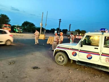 #Didwana&_Kuchaman_Police
#SP Office Didwana
*सघन नाकाबंदी अभियान*
*आज शाम 06:00 से 09:00 बजे के मध्य*
जिला डीडवान...