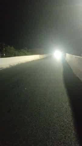 बक्सर चौसा गोला रेलवे लाइन इन ओवर ब्रिज बनकर तैयार हो चुका है और चालू भी हो गया दिनांक 26 तारीख चौथा महीना 26 को 3:00 pm