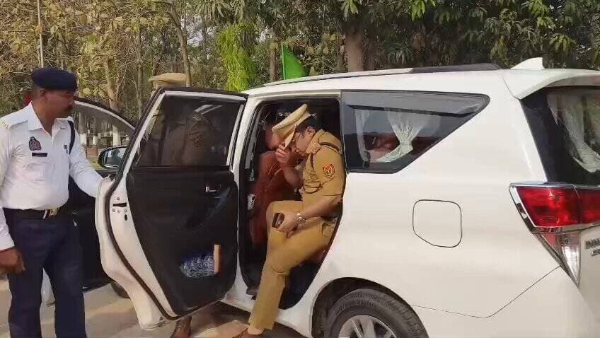संतकबीरनगर पुलिस के लिए गर्व, गौरव और गरिमा का नया अध्याय।
#UPPolicePOP
#UPPolice
@Uppolice
@AdgGkr
@digbasti
@homeupg...