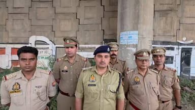 #CRACKDOWN_BULANDSHAHR
हत्या की घटना में संलिप्त बदमाश के साथ थाना खुर्जा नगर पुलिस व स्वाट टीम की हुई मुठभेड़, जवाबी का...