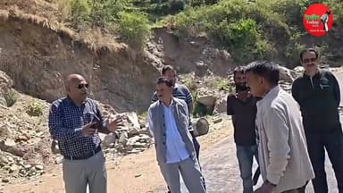 उप तैहसील ननखड़ी में खमाडी पंचायत के अंतर्गत धांशा से शकरैला करोली रोड़ में चल रहे मेटलाइजिंग के कार्य पर उठे सवाल
#kul...