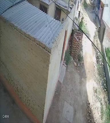 नोएडा सेक्टर-63 में दिनदहाड़े बाइक चोरी, CCTV में कैद वारदात।
➡️ चोटपुर कॉलोनी में घर के बाहर खड़ी मोटरसाइकिल लेकर फरार ...