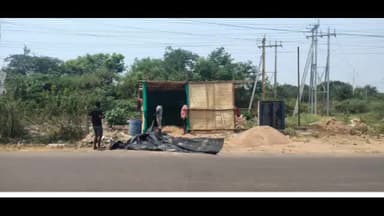 రామగుండం: గంగానగర్లో అక్రమ కట్టడాన్ని తొలగించిన సింగరేణి