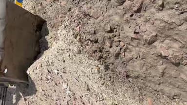 GNW Sector-1, मेंशन रोड जलपुरा पर निर्माण पर उठे सवाल WMM लेयर में गड़बड़ी के आरोप—पत्थर कम, मिट्टी ज्यादा!क्या गुणवत्ता...