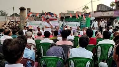 বদনগঞ্জ ফুলুই ২নম্বর অঞ্চল প্রধান হাসমত আলী খান এর নেতৃত্বে কৃষ্ণগঞ্জ মোড়ে গোঘাট বিধানসভা র তৃণমূলের প্রার্থী ডাক্তার নি...