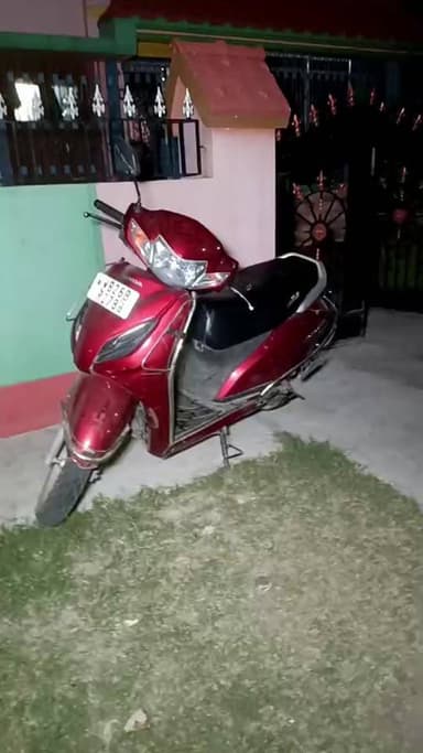 একদিন পরেই ভোট তবে পুলিশই তৎপরতা কই ! আড়াই ঘণ্টা আগে ফোন করেও এলো না পুলিশ অভিযোগ পরিবারের । অশোকনগরে বাড়ির সামনে সকাল...