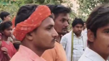 कैमूर : #डंपर की टक्कर से बाइक सवार युवक की मौत,आक्रोशित ग्रामीणों ने किया सड़क जाम,बारात से लौटते समय हुआ हादसा