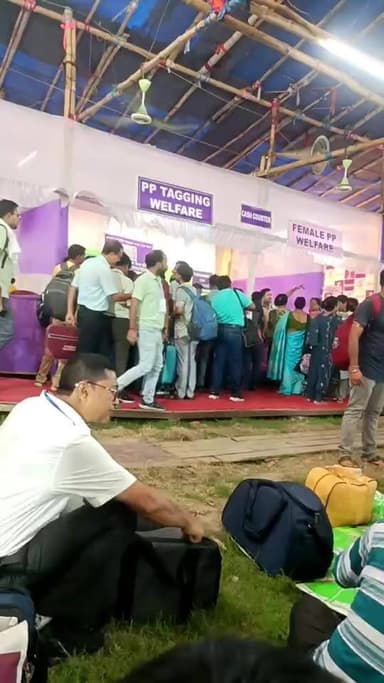 তৈরি হচ্ছেন ভোট কর্মীরা, রাত পেরোলেই ভোট