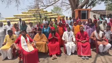 #सोशल मीडिया इन्फ्लूएंशर एवं मॉडल हर्षा रिछारिया के समर्थन में उतरे संतमहामंडल प्रमुख डॉ आशुतोष ब्रह्मचारी अब लड़ाई आर पार#