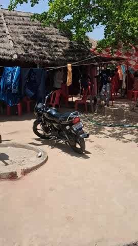Gram.\nNangla nagala vishun tijora thana balrai police karmi gaon nangla vasume bhi kaat det chaalan
Galliyon mein
