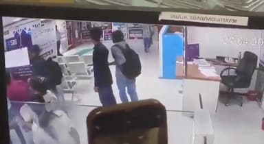 सूरत के SBI बैंक में 50 लाख रुपए की लूट
#surat #SBIBank #Robery