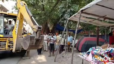 जमालपुर: नगर परिषद जमालपुर ने ईस्ट कॉलोनी थाना क्षेत्र में अतिक्रमण हटाओ अभियान चलाकर शहर में मचाई हलचल