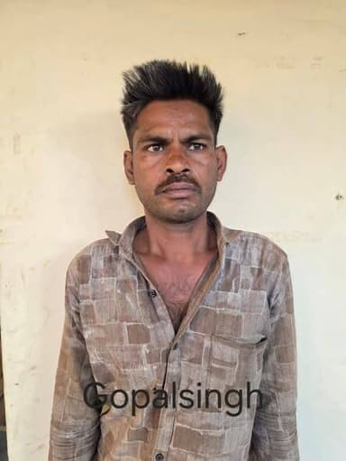 खुलासा
> पुलिस थाना डग द्वारा कस्बा डग में मन्दिर में दानपेटी को चोरी करने वाला अभियुक्त गिरफ्तार
> अभियुक्त गोपाल सिं...
