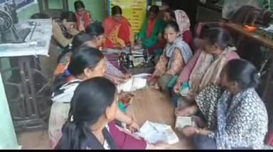 धारी: भीमता ब्लॉक में गीता जीना ने ग्रामीण उद्यमिता विकास कार्यक्रम के तहत सिलाई प्रशिक्षण लेकर आत्मनिर्भरता की मिसाल पेश की