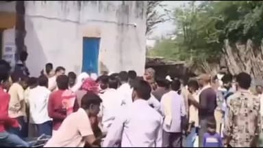 मासलपुर: मासलपुर में गैस एजेंसी पर उपभोक्ताओं की लगी भीड़, गैस सिलेंडर की किल्लत से उपभोक्ता परेशान
