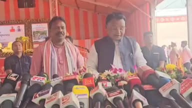 ରାୟଗଡା: ରାୟଗଡାରେ ପ୍ରଧାନମନ୍ତ୍ରୀ ଗ୍ରାମ୍ଯ ସଡକ ଯୋଜନା 4ର୍ଥ ପର୍ଯ୍ଯାୟର ଶୁଭାରମ୍ଭ କାର୍ଯ୍ୟକ୍ରମରେ ଯୋଗଦେଇ ମୁଖ୍ୟମନ୍ତ୍ରୀଙ୍କ ପ୍ରତିକ୍ରିୟା
