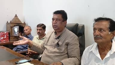 #पूर्व_विधायक नारायण #पाल की #प्रेस कॉन्फ्रेंस।
#स्थानीय_समस्याओ को लेकर #उठाये_अहम मुद्दे।