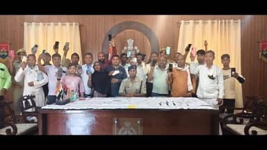 #आजमगढ़ पुलिस ने 27 माह में 4172 एंड्राइड मोबाइल फोन कीमत 10 करोड़ 28 लाख रुपए बरामद कर मोबाइल फोन स्वामियों को किया सुप...