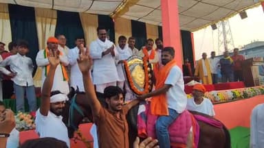 #रेवतीपुर क्षेत्र में रविवार को देर शाम अति प्राचीन मेला व रामलीला समिति के तत्वावधान में #नौली गांव में भव्य चेतक दौड़ ...