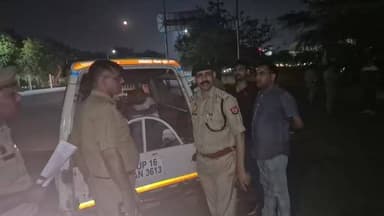 थाना बीटा-2 पुलिस व बदमाशों के बीच हुयी मुठभेड़ के सम्बन्ध में-
थाना बीटा-2 पुलिस द्वारा ओमेक्स गोलचक्कर के पास चेकिंग ...