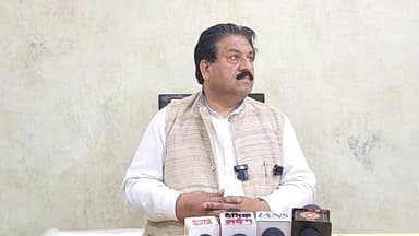 Live Una : कांग्रेस के ज़िला अध्यक्ष देशराज गौतम की प्रेस ब्रीफिंग #जानिए पंचायत चुनाव को लेकर पार्टी की रणनीति