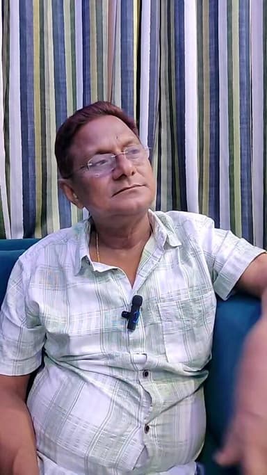 ভোট গণনা শেষে সাংবাদিক বৈঠক কংগ্রেস নেতা শাহ আলম সরকারের।