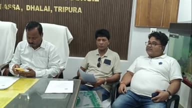 আমবাসা: আমবাসা পুরপরিষদে একটি সাংবাদিক বৈঠক অনুষ্ঠিত হয়