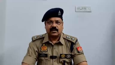 #PoliceAction #ayodhyapolice
दिनांक 04.05.26 को थाना महाराजगंज क्षेत्रांतर्गत एक व्यक्ति के गले पर चोट कर घायल करने से ...