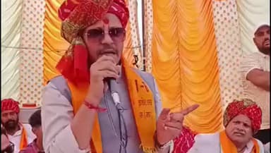 सूरौठ: कोटवास में बजरंग क्रिकेट क्लब प्रतियोगिता का उद्घाटन समाजसेवी जयप्रकाश भट्ट बुडली और BJP जिलाध्यक्ष अमर सिंह ने किया