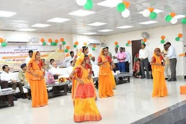 📍 देवरिया क्लब में शिक्षामित्र सम्मान व बढ़े मानदेय वितरण कार्यक्रम आयोजित
देवरिया, 05 मई।
देवरिया क्लब में “शिक्षामित्र...