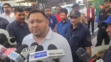 "खजाना खाली, जनता बदहाल: क्या बुलडोजर और एनकाउंटर सिर्फ असली मुद्दों से ध्यान भटकाने का हथियार हैं?"
#SAROJRAJA
#Tejas...