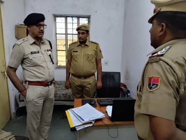जिला पुलिस अधीक्षक ब्यावर #IPS_Ratan_singh ने किया पुलिस थाना सेंदड़ा का वार्षिक निरीक्षण ।
@PoliceRajasthan
@IgpAjmer ...
