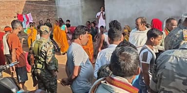 गढ़वा में बंद कमरे का दरवाजा खुलते ही मचा कोहराम, बड़ेर से लटकता मिला गौतम का शव, रोने-चीत्कार से दहल उठा गांव ।
#Garhwa...