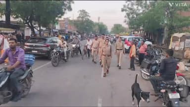 सिंगरौली: खुटार चौराहे पर जाम के खिलाफ पुलिस का सख्त एक्शन, चौकी प्रभारी शीतला यादव ने पैदल मार्च कर दी चेतावनी