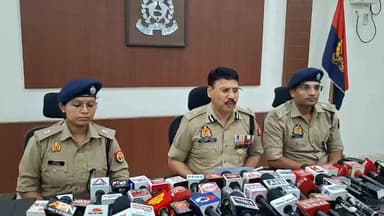 #Kanpur *
#थाना #चकेरी #प्रकरण-*
#श्याम #नगर #लूटकांड की जांच में खुला करोड़ों के फर्जी ट्रांजेक्शन का राज
68 बैंकों के ...
