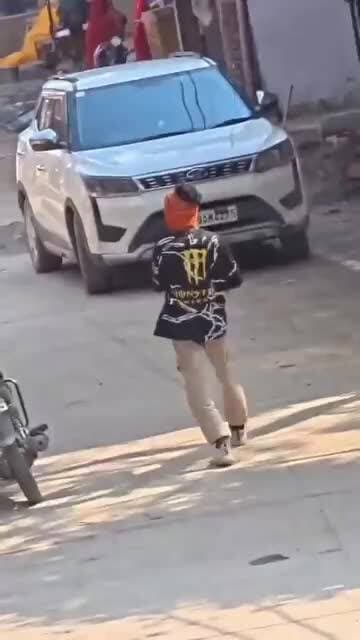 सिवान के जीरादेइ थाना क्षेत्र के जमोपुर में दिनदहाड़े चोरों ने की लूटपाट #news #trending #short #viralvideo #salamindia1