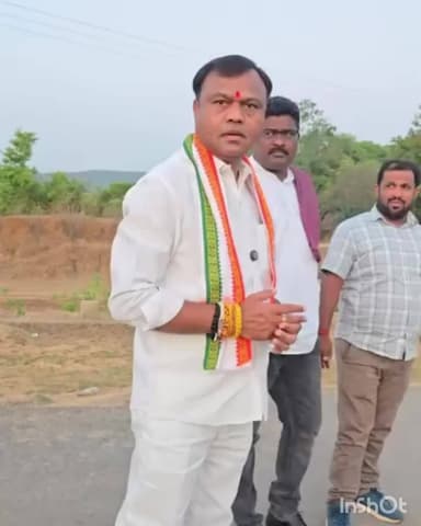 लोहंडीगुडा: पीसीसी चीफ दीपक बैज ने गत वर्ष आई भीषण बाढ़ के बाद टूटे पुल-पुलिया का मुद्दा उठाते हुए बीजेपी सरकार पर लगाया आरोप