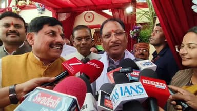 मंडला: छत्तीसगढ़ के मुख्यमंत्री विष्णु देव साय का ग्राम जेवरा में सांसद फग्गन सिंह कुलस्ते के साथ आगमन, पुराने संबंध बताए